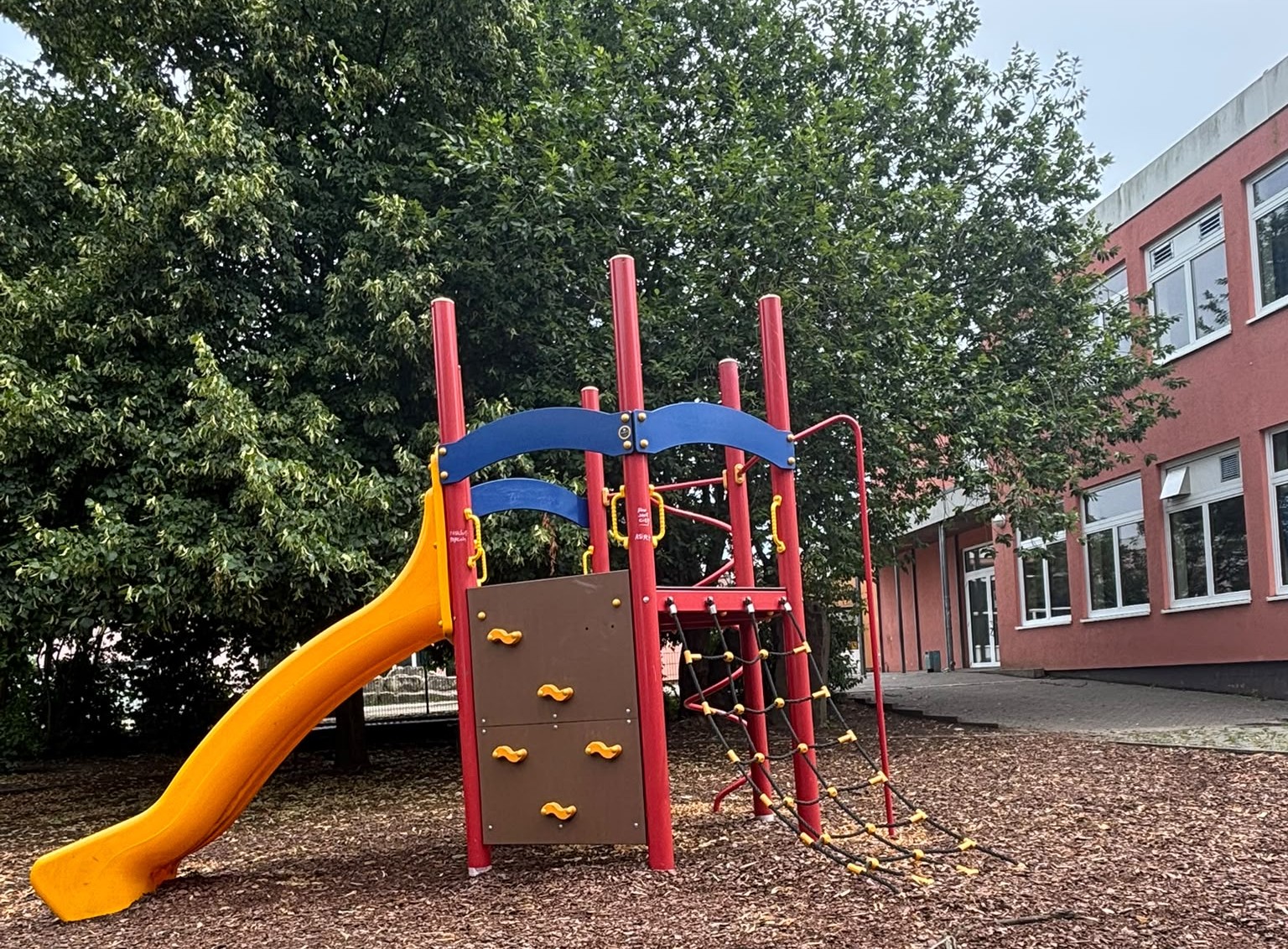Familie und Bildung in Elze: Verl�sslich, modern, zukunftssicher