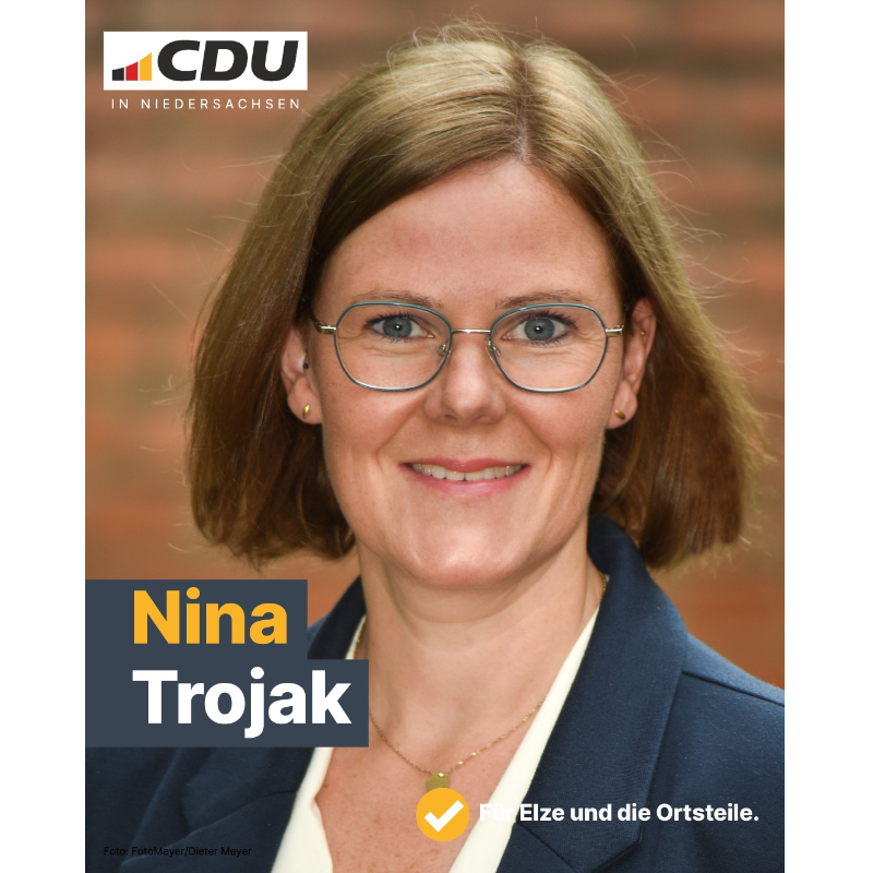  Nina Trojak
